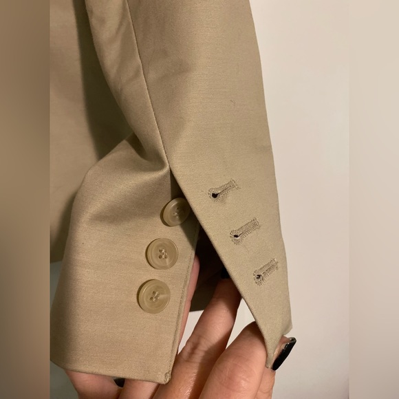 Liz Claiborne one button blazer - Picture 7 of 8